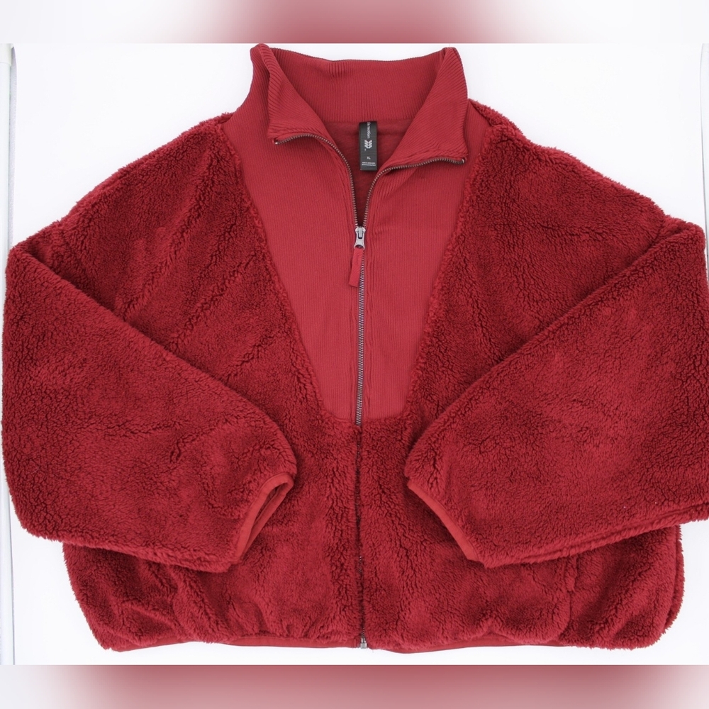 All in Motion XL Burgundy Sherpa Fleece 1/2 Zip Pullover - Picture 3 of 7